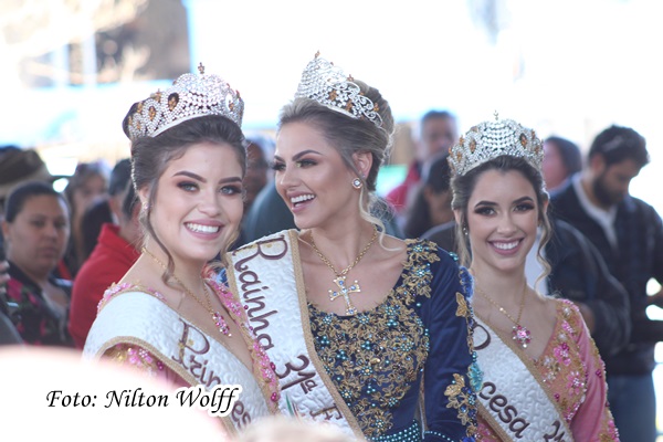 Festa do Pinhão: Conheça as candidatas à Rainha e Princesas